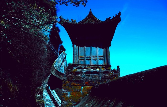 䮔 (3)